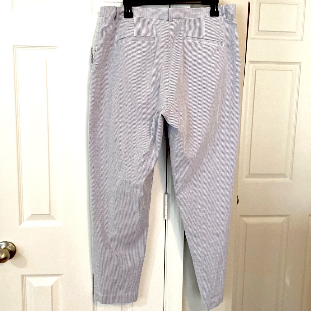 Poetry Blue & White Searsucker pants. 100% cotton in EUC. Great brand. Size 12. - Picture 5 of 15